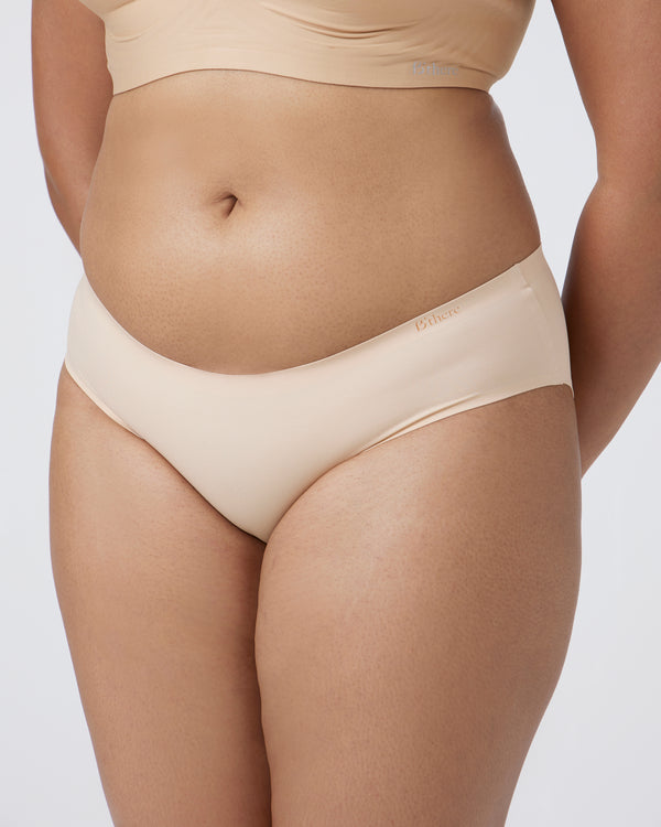 Modern Essentials Seamless Hipster